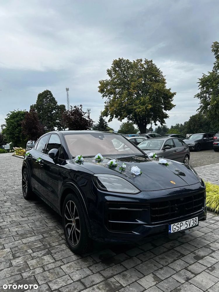 Porsche Cayenne Coupe E-Hybrid PHEV - 9