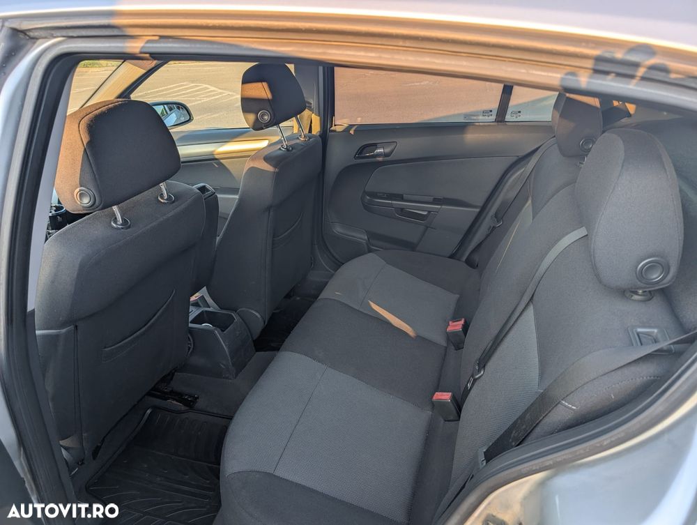 Opel Astra 1.6 Enjoy - 11