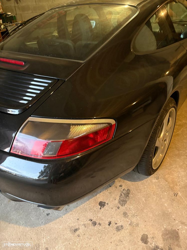 Porsche 911 (996) Carrera Coupé - 3