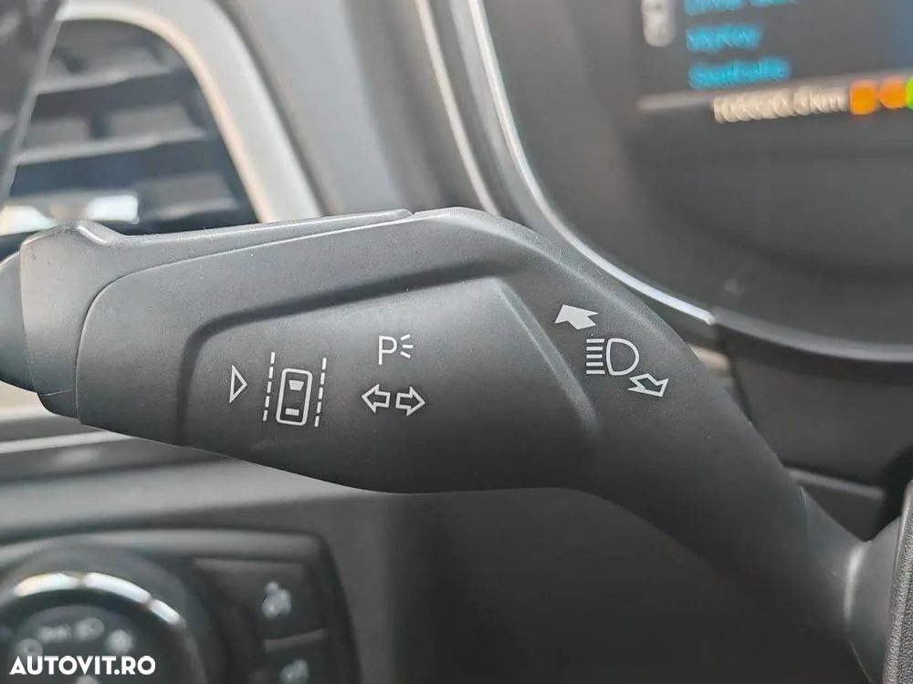 Ford Mondeo - 29