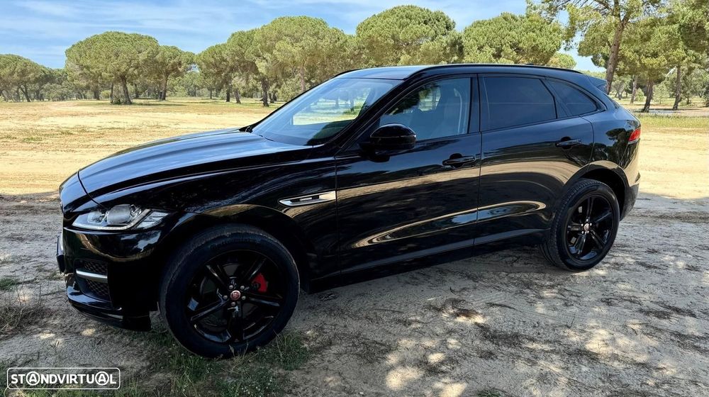 Jaguar F-Pace 25d AWD Aut. R-Sport - 12