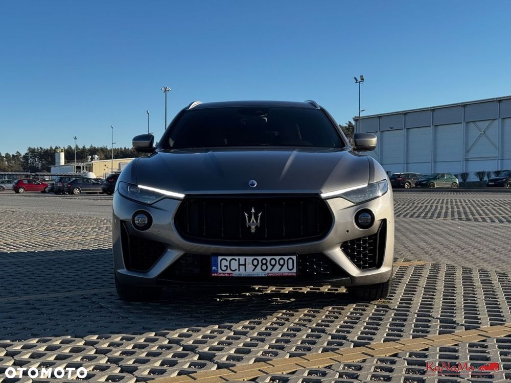 Maserati Levante - 3