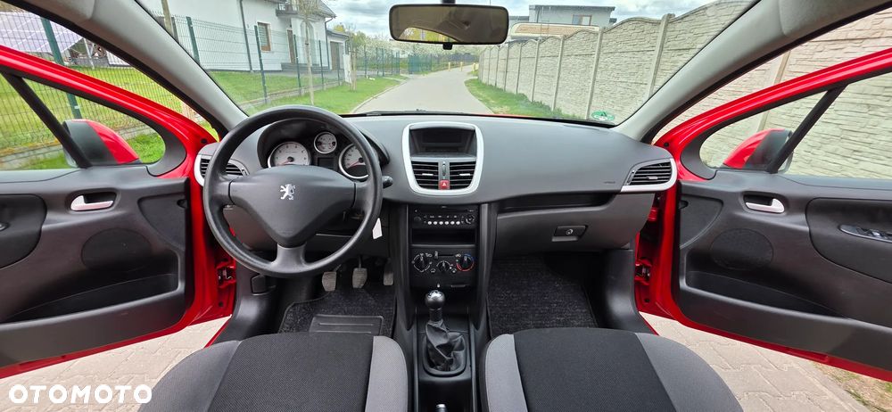 Peugeot 207 75 Urban Move - 19