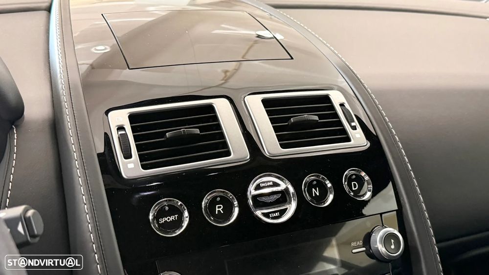 Aston Martin Vantage Coupe V8 S Sportshift - 23