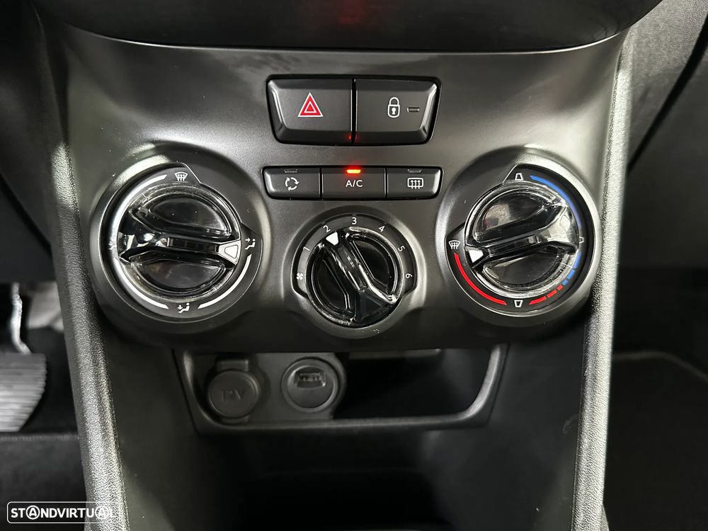 Peugeot 208 1.6 BlueHDi Style - 25