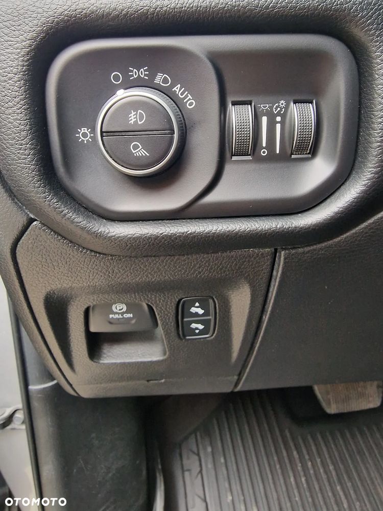 RAM 1500 Crew Cab Rebel - 22