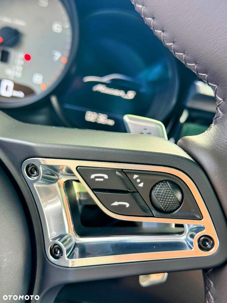 Porsche Macan S - 19