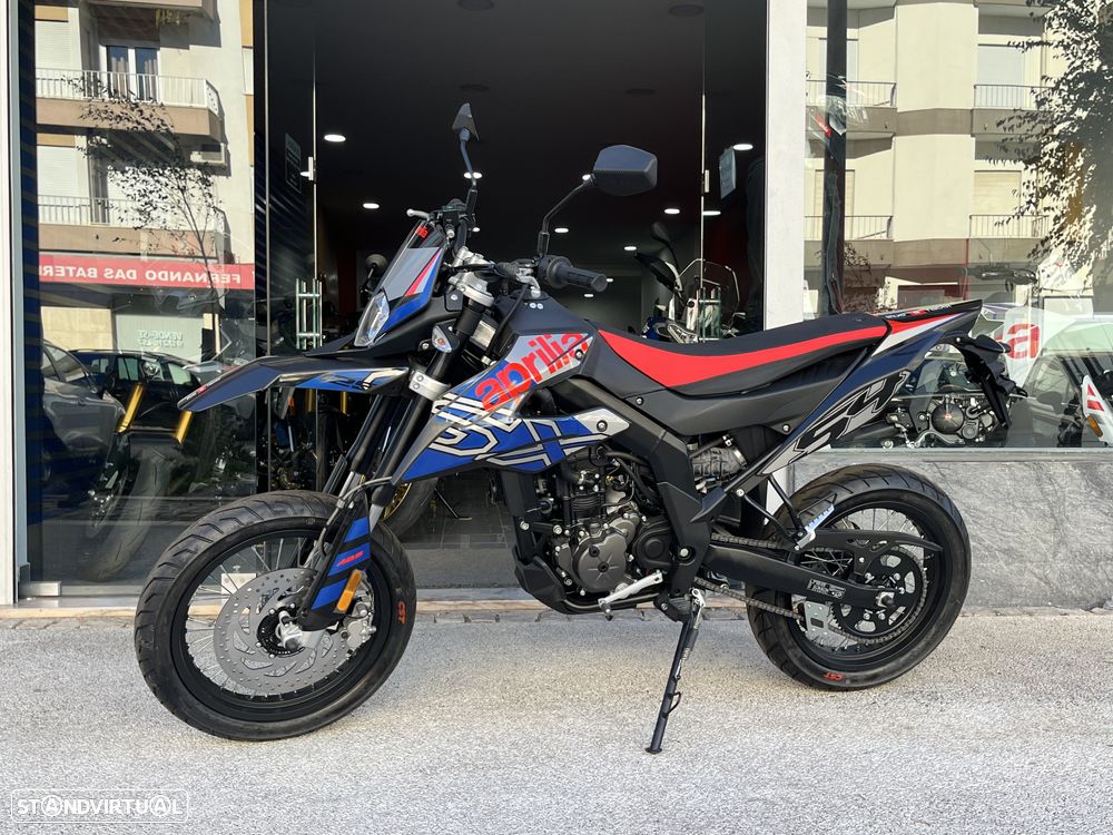 Aprilia 125 SX - PREÇO CHAVE NA MÃO !! - DESDE 60 EUR / MÊS !! - 14
