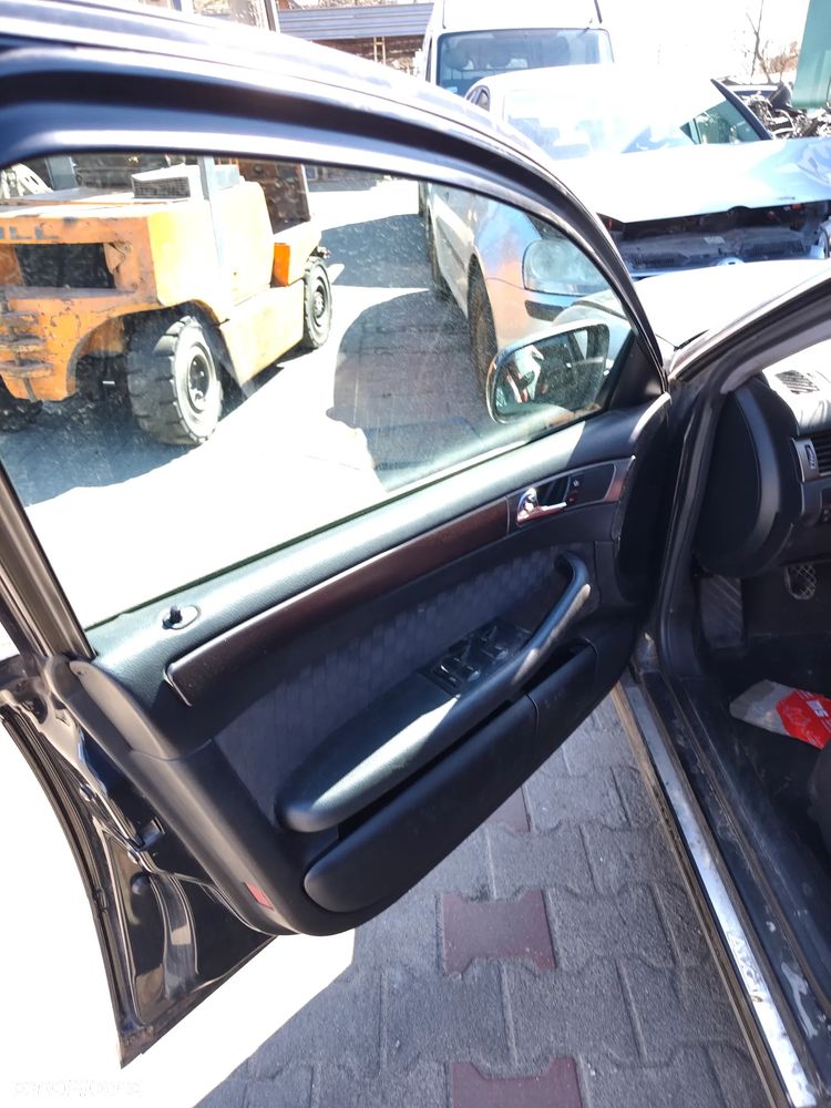 Audi A6 C5 2,5d 1999 na części drzwi szyba lusterko lampa fotel silnik skrzynia itp - 4
