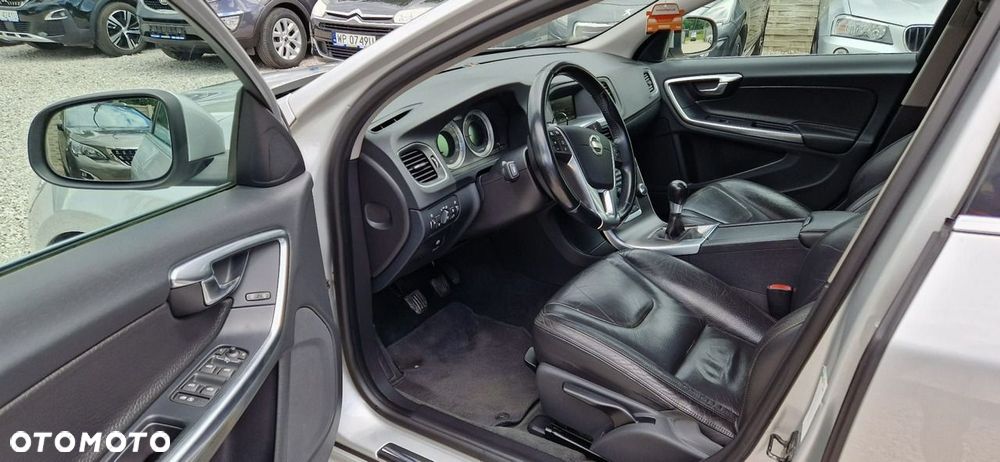 Volvo V60 - 16