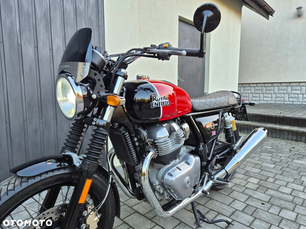 Royal Enfield Interceptor - 13