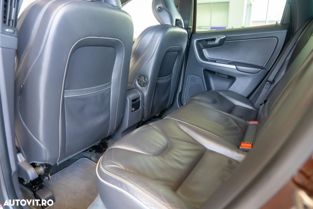 Volvo XC 60 - 21