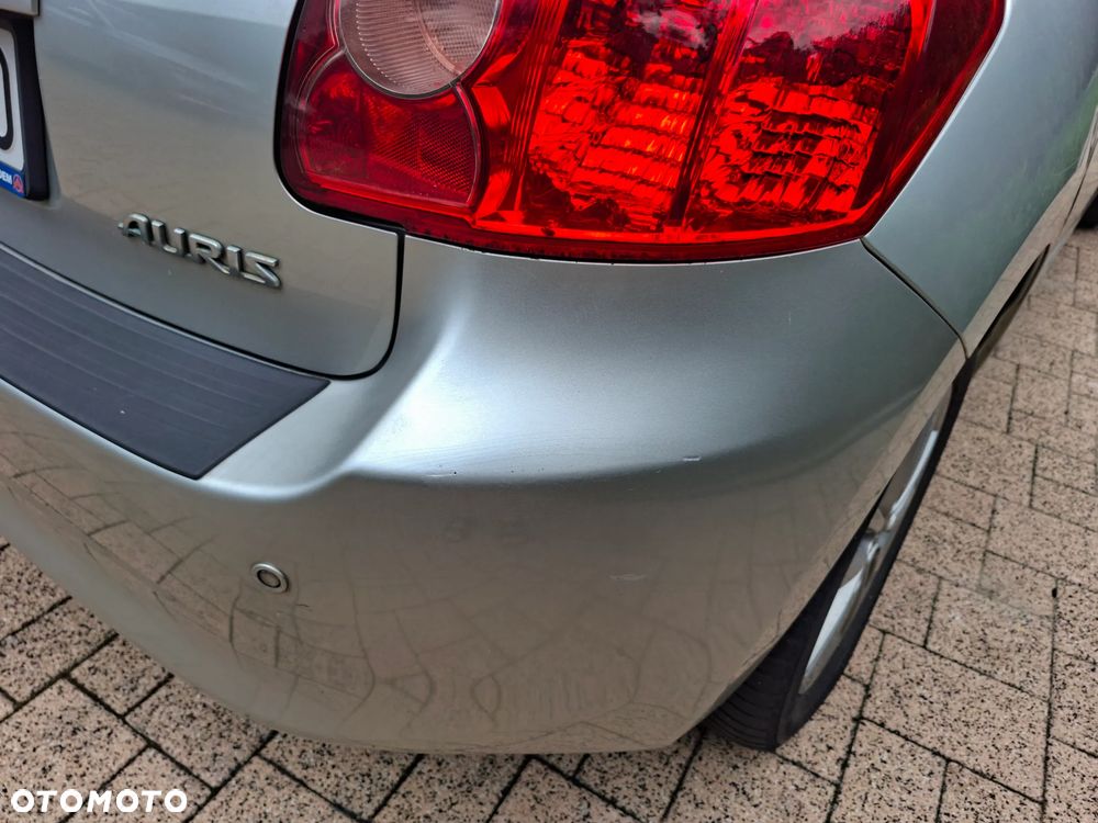 Toyota Auris 1.4 D-4D Luna - 7