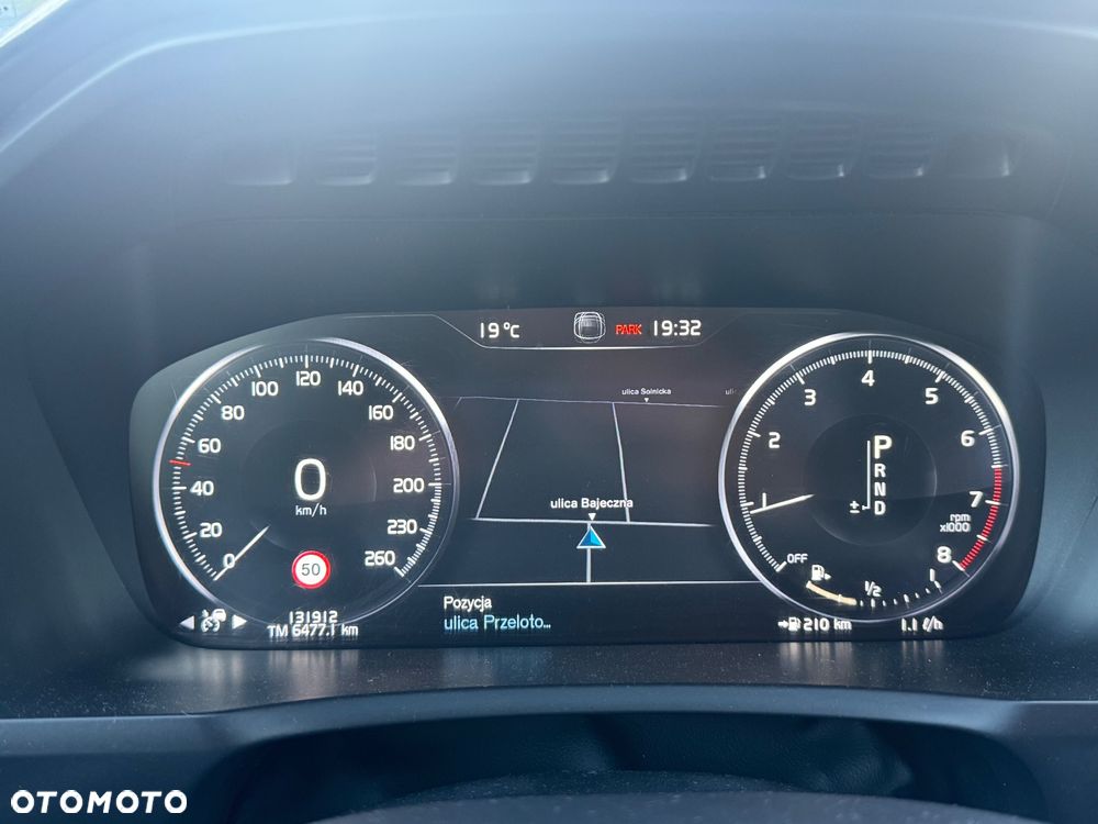 Volvo XC 90 T6 AWD R-Design - 29