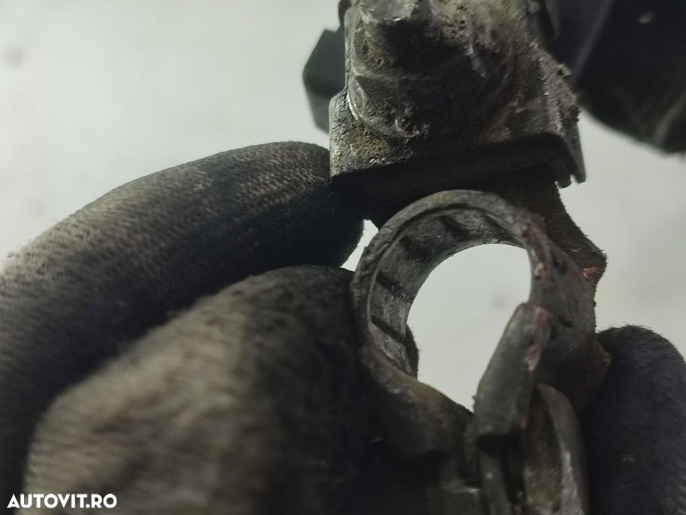 Borna baterie 2.2 d-4d 2ADF Toyota RAV4 3 (XA30) [2005 - 2010] 2.2 d- - 5