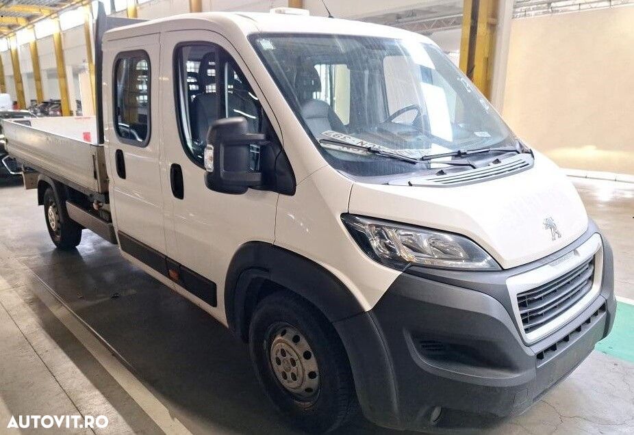 Peugeot Boxer DoubleCab - 3