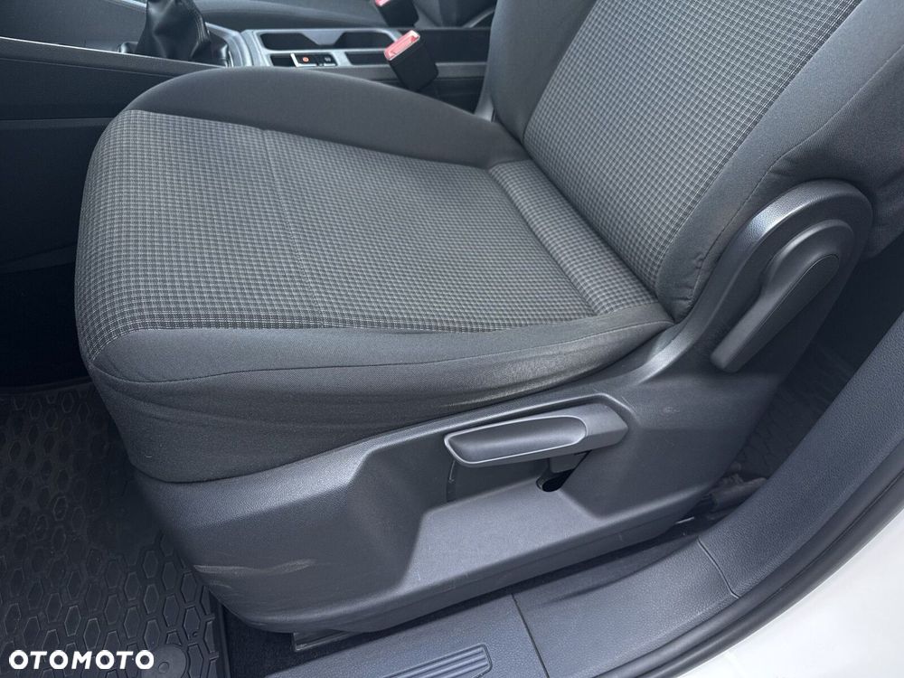 Volkswagen Caddy - 19