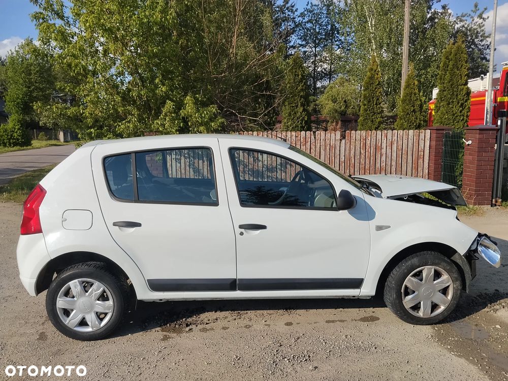 Dacia Sandero 1.2 16V - 8