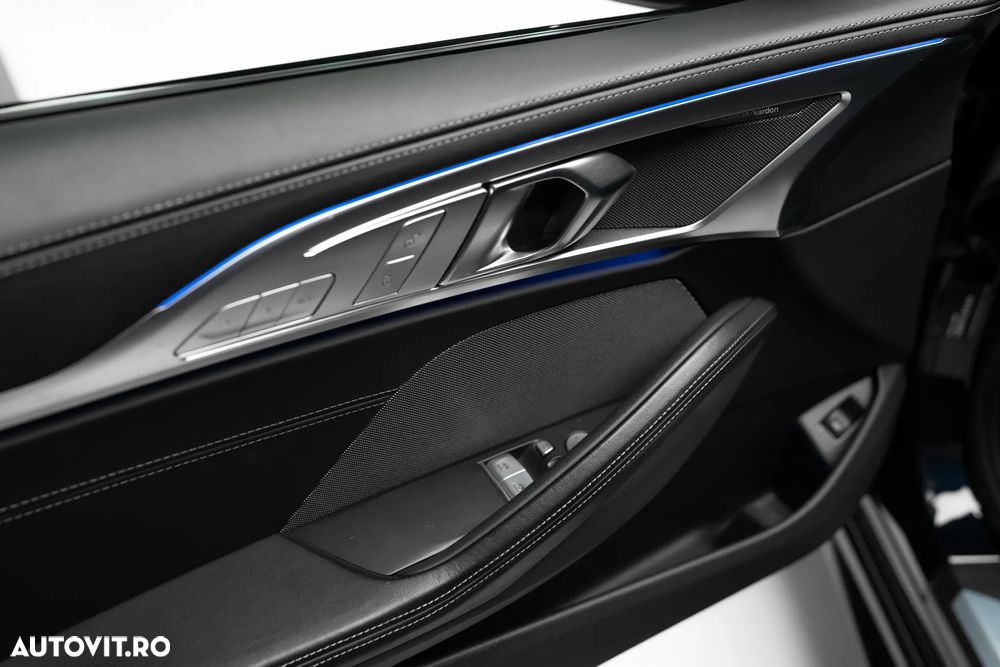 BMW M8 M850i xDrive AT - 16