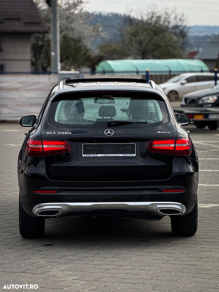 Mercedes-Benz GLC 250 d 4MATIC - 16