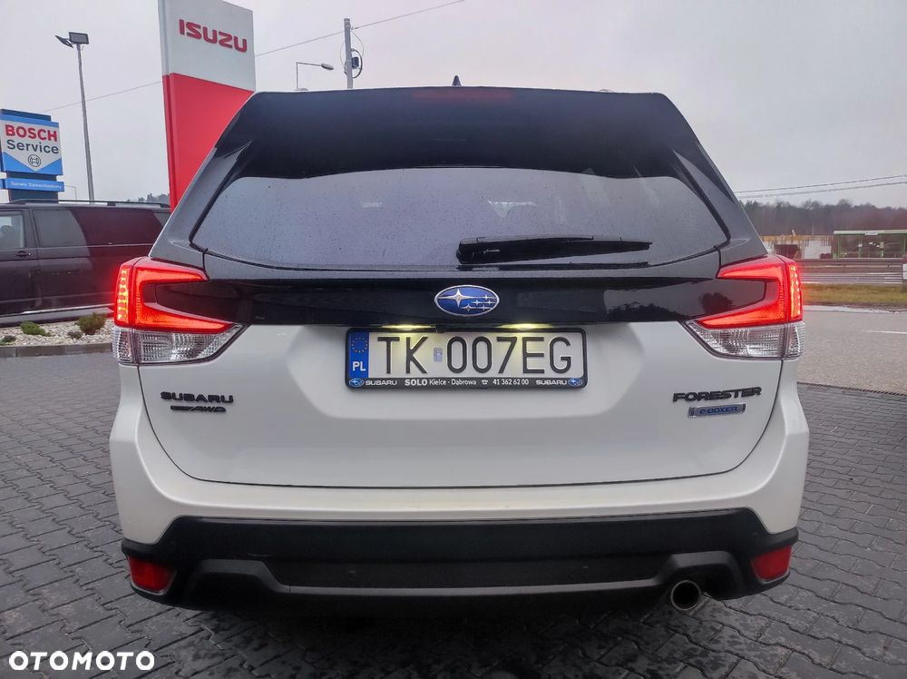 Subaru Forester 2.0i-L Platinum Black Edition EyeSight Lineartronic - 6