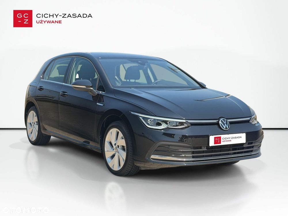 Volkswagen Golf - 8