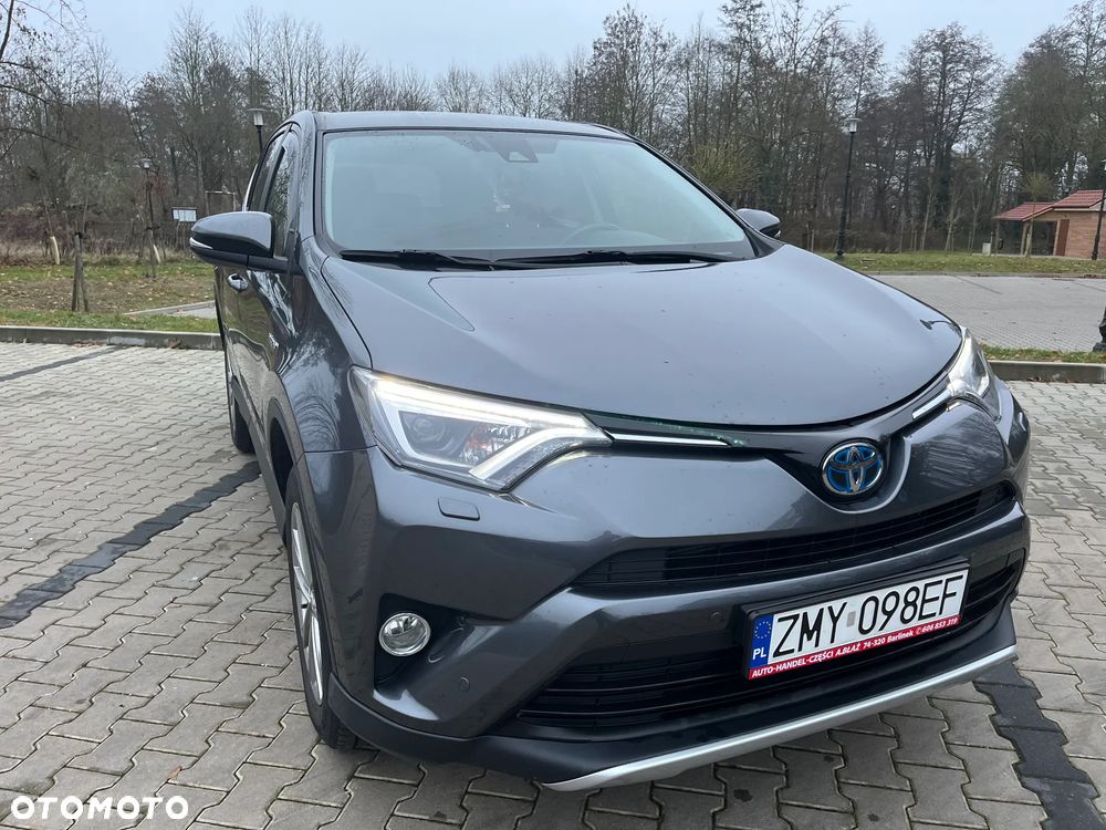 Toyota RAV4 - 8