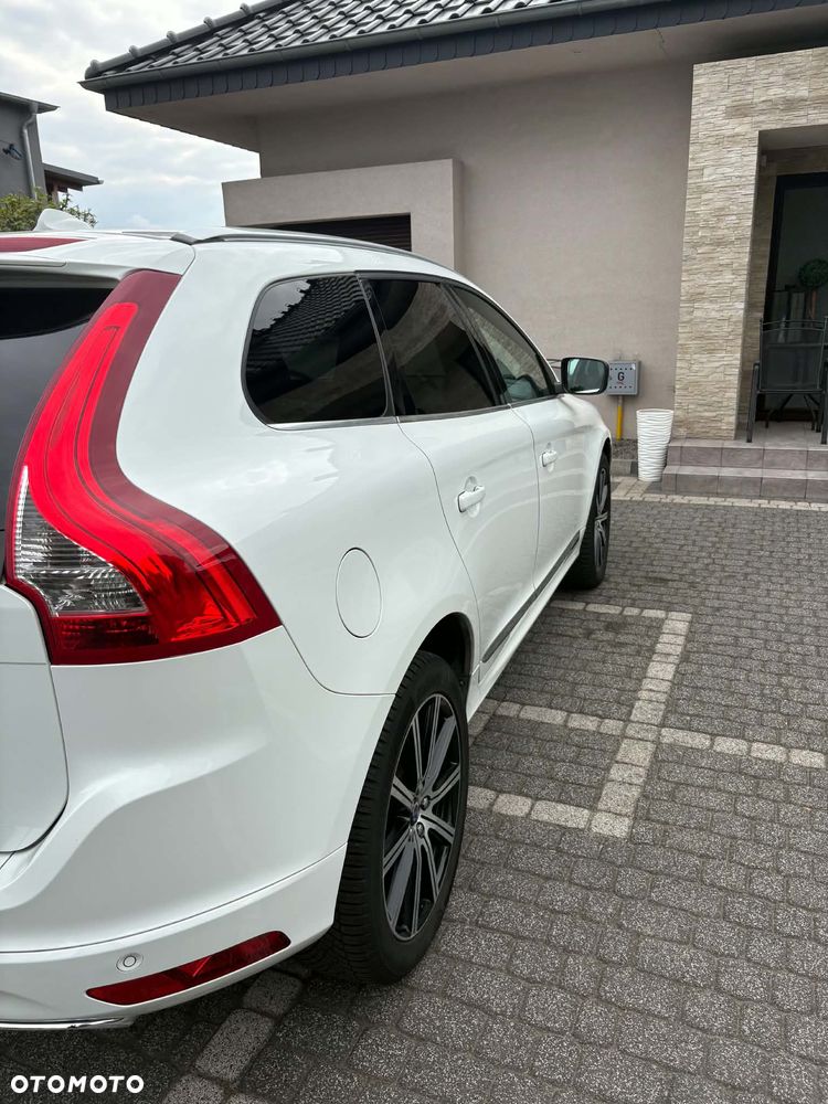 Volvo XC 60 D4 Geartronic Summum - 4
