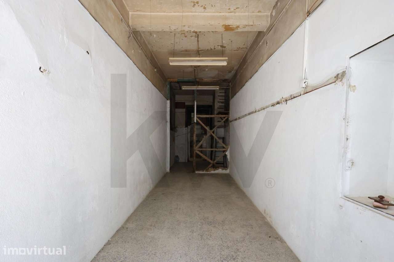 Grande Oportunidade de Investimento | Espaço Comercial na Estefânia co - Grande imagem: 4/25