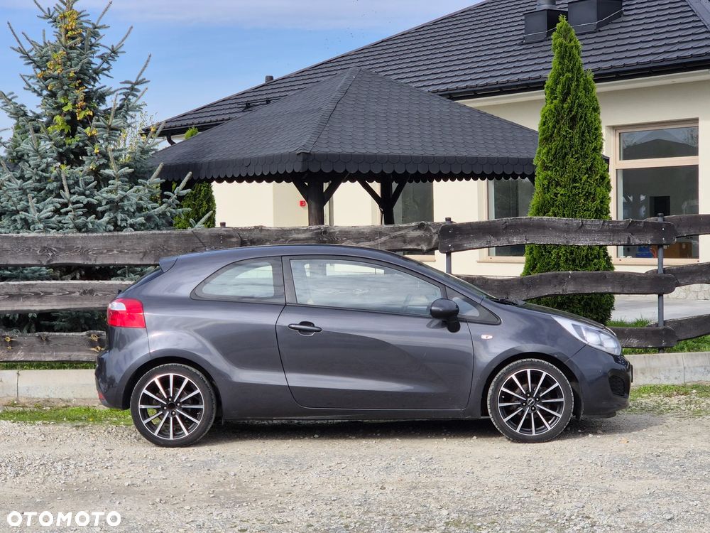Kia Rio - 6