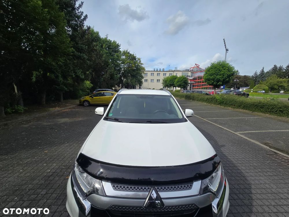 Mitsubishi Outlander 2.0 2WD CVT Active+ - 4