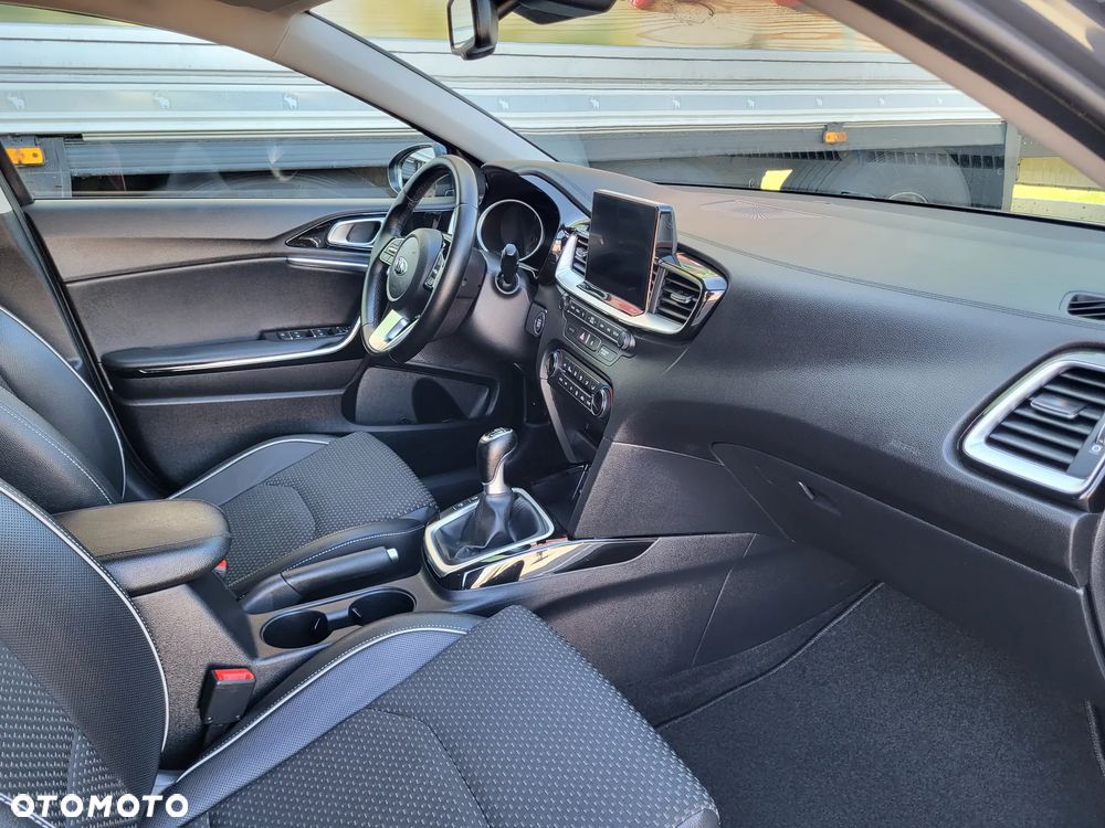 Kia Ceed 1.6 CRDi Edition 7 - 31