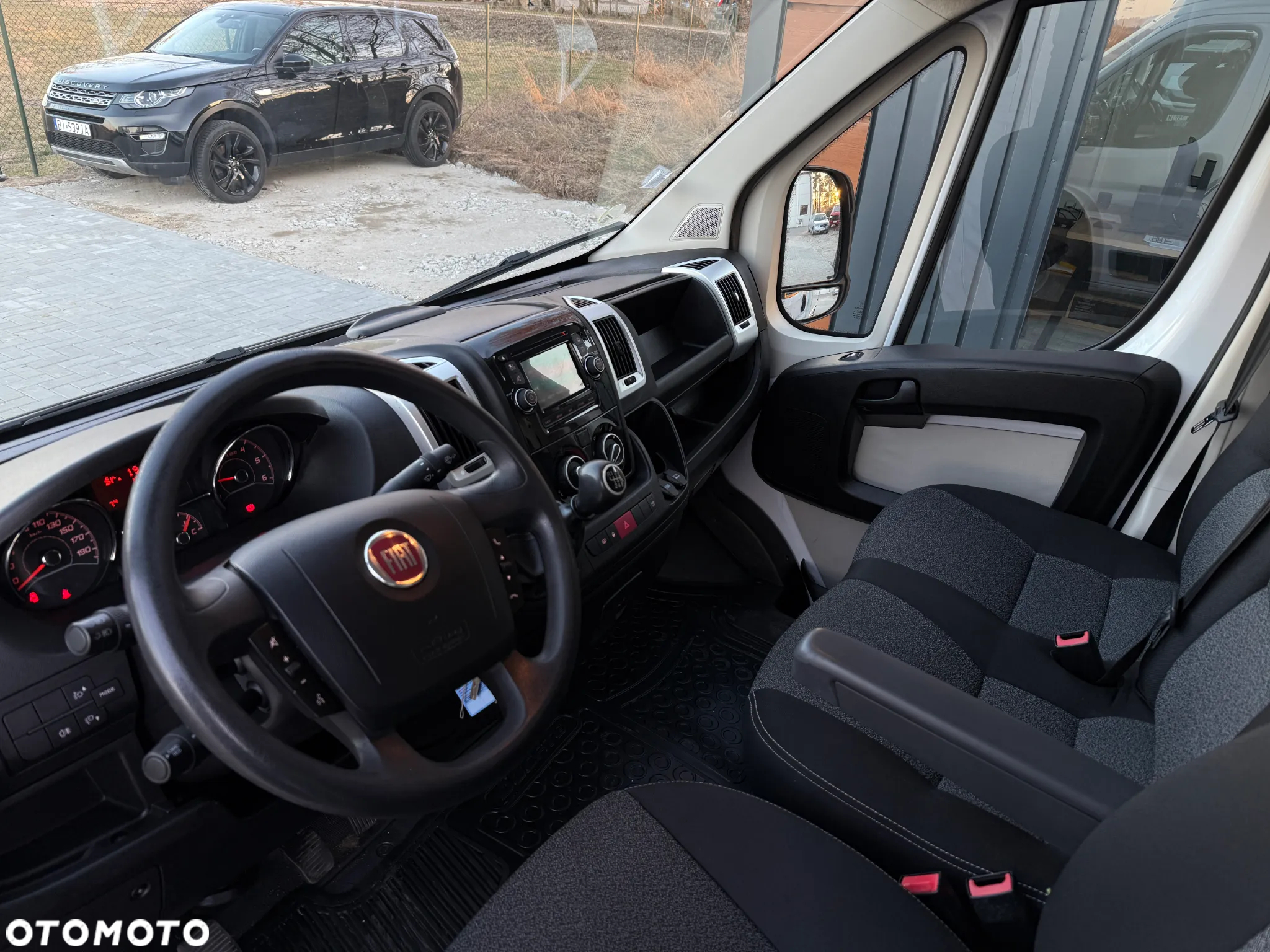Fiat Ducato 2.3 150KM / Kontener 4,2m 8EP + Winda Dhollandia 750kg / 199.700KM / ZAREJESTROWANY W PL - 24