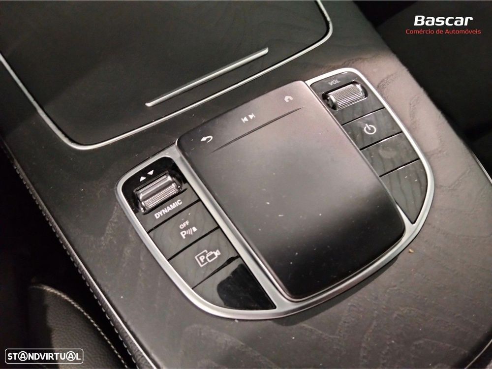 Mercedes-Benz E 300 - 26