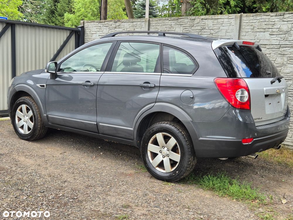 Chevrolet Captiva 2.4 2WD LT - 8