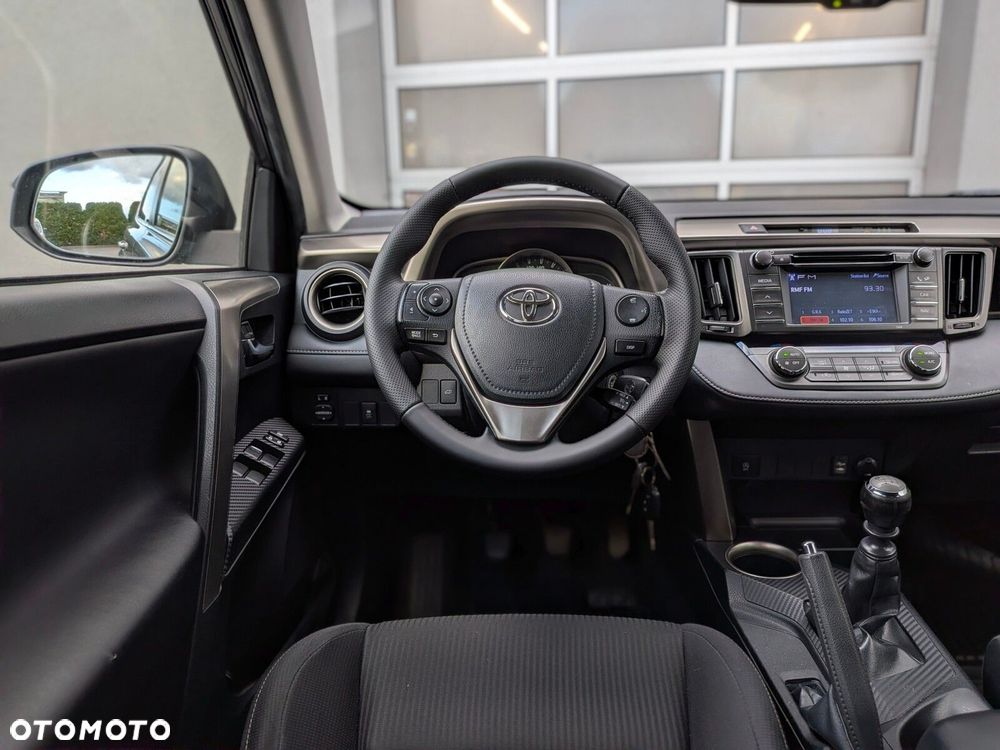 Toyota RAV4 2.0 D-4D Premium 4x2 - 19