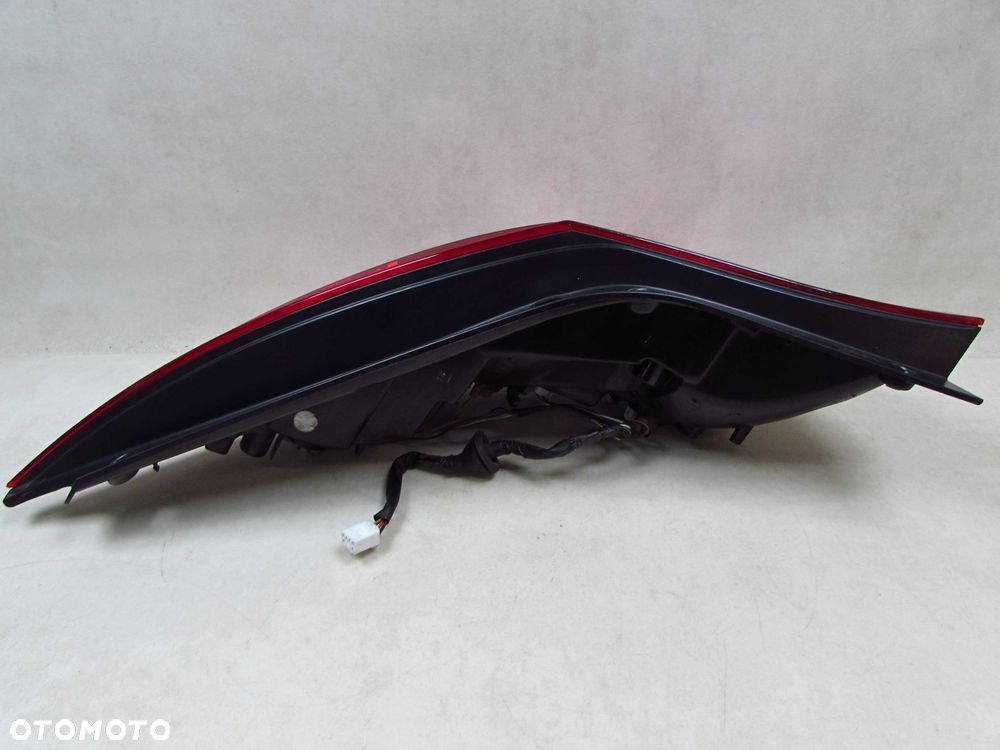 HYUNDAI I30 LIFT 10-12 LAMPA TYL PRAWA 92402-2R0 - 5