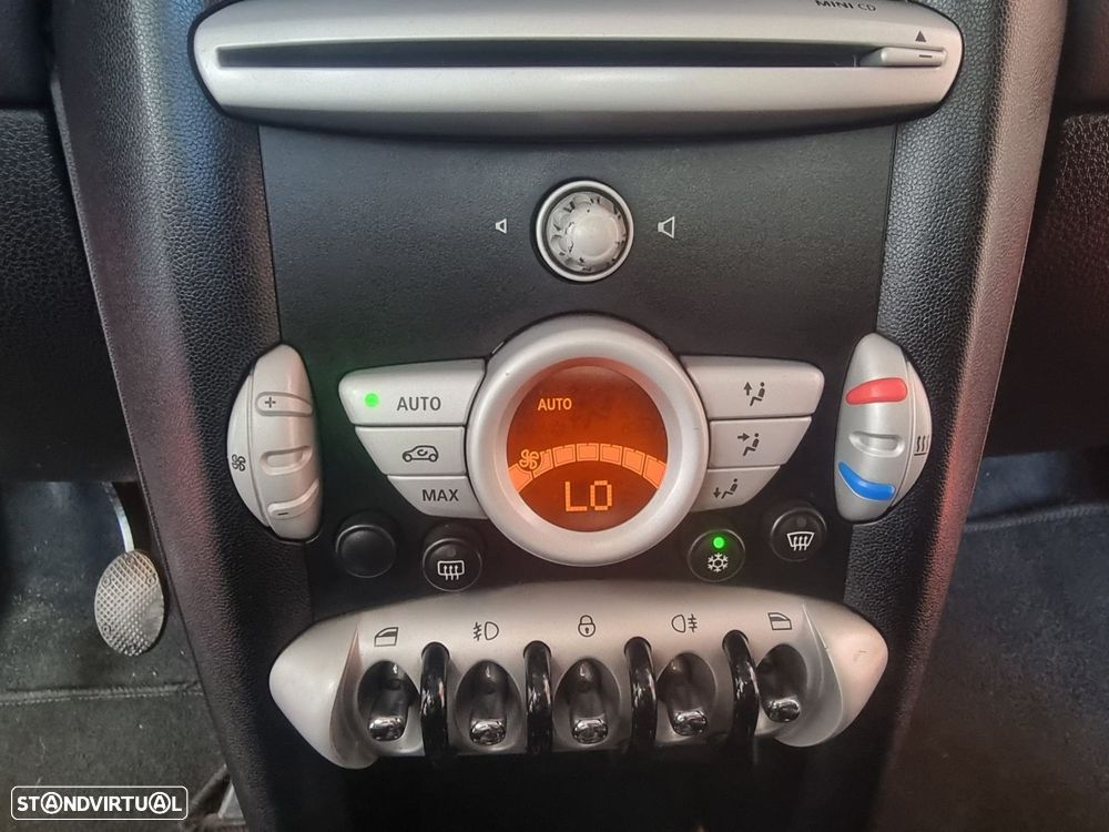 MINI 3 Portas Cooper D - 15