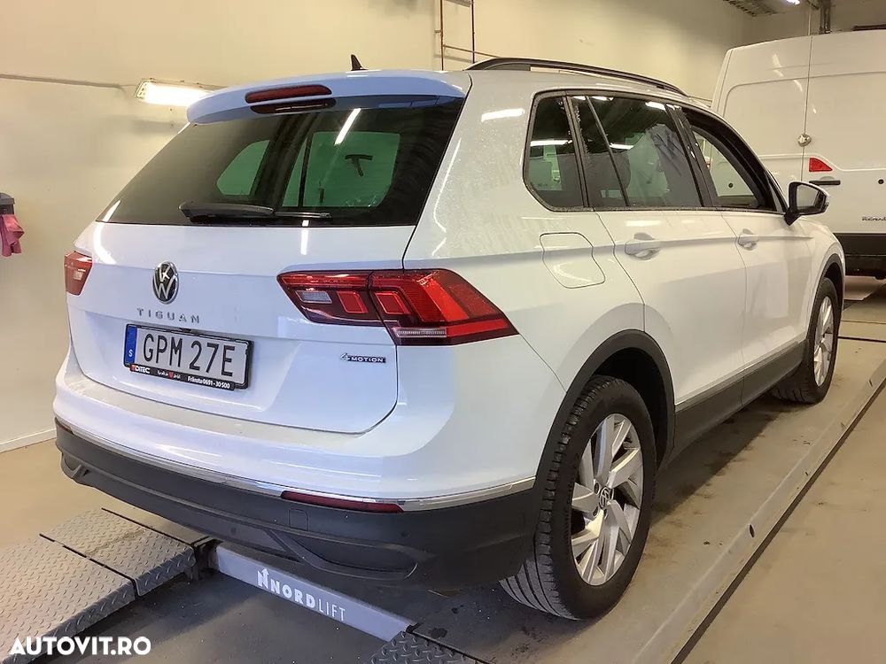 Volkswagen Tiguan - 4