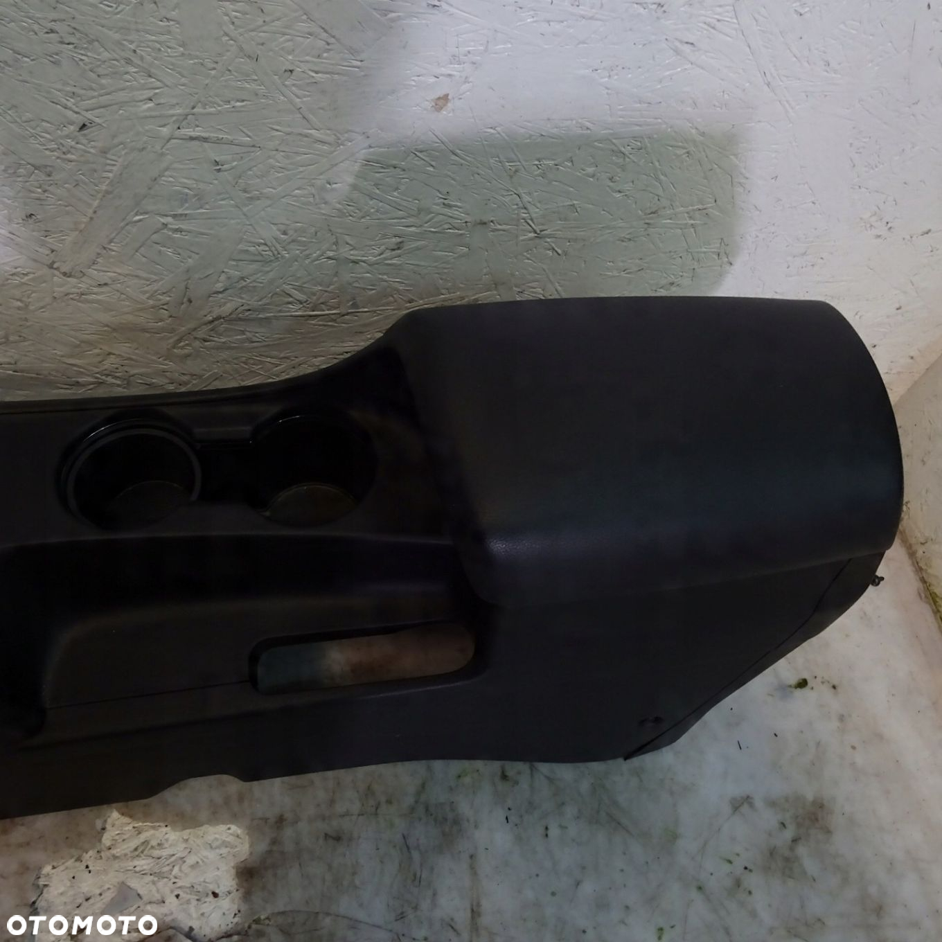 KIA CEED II KOMBI TUNEL ŚRODKOWY USB AUX - 2