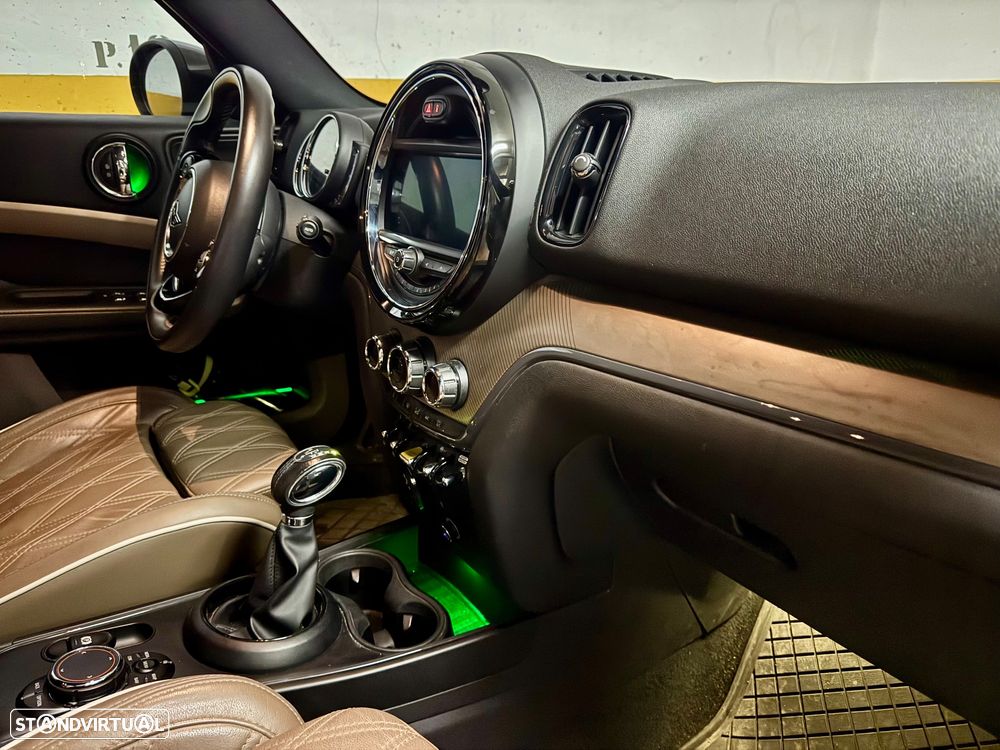 MINI Countryman Cooper SE ALL4 Auto - 13