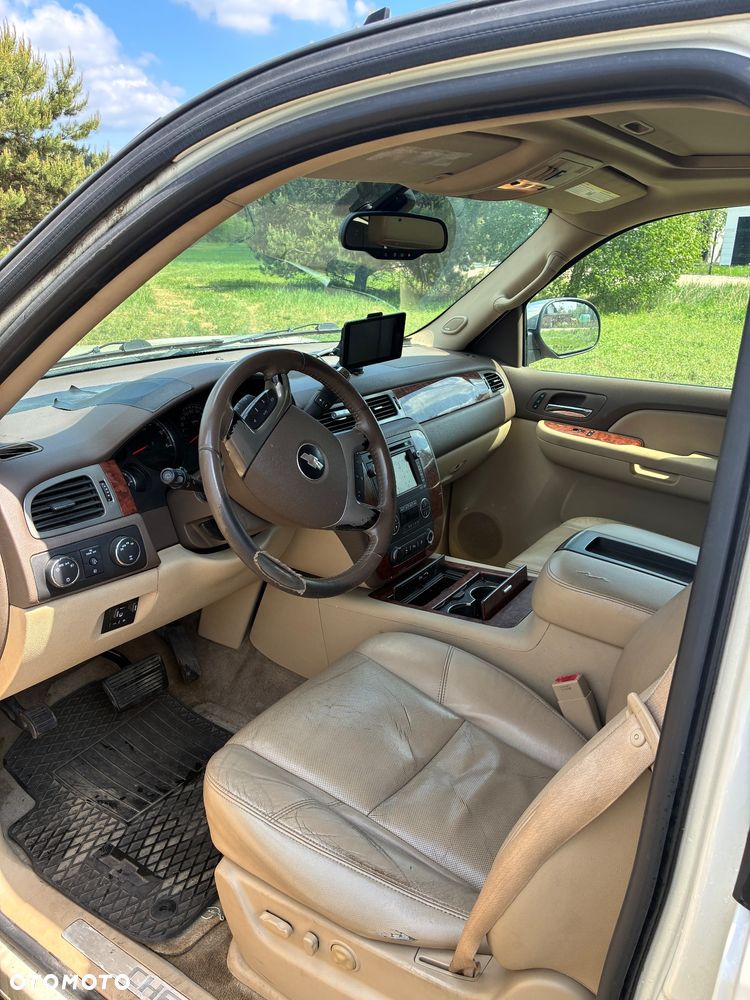 Chevrolet Suburban 5.3 LS 1500 4WD - 6