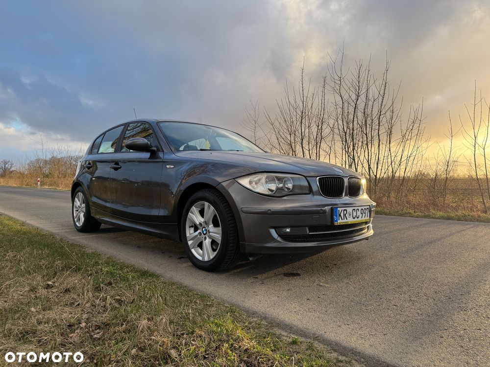 BMW Seria 1 120d DPF Edition Sport - 4