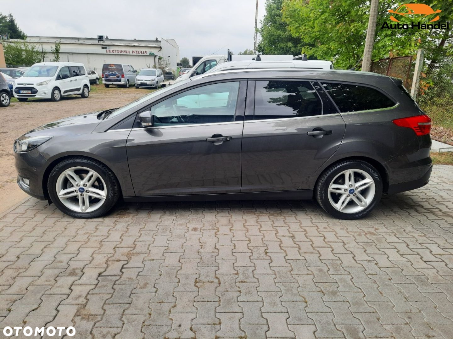 Ford Focus Turnier 1.0 EcoBoost Start-Stopp-System TITANIUM - 11