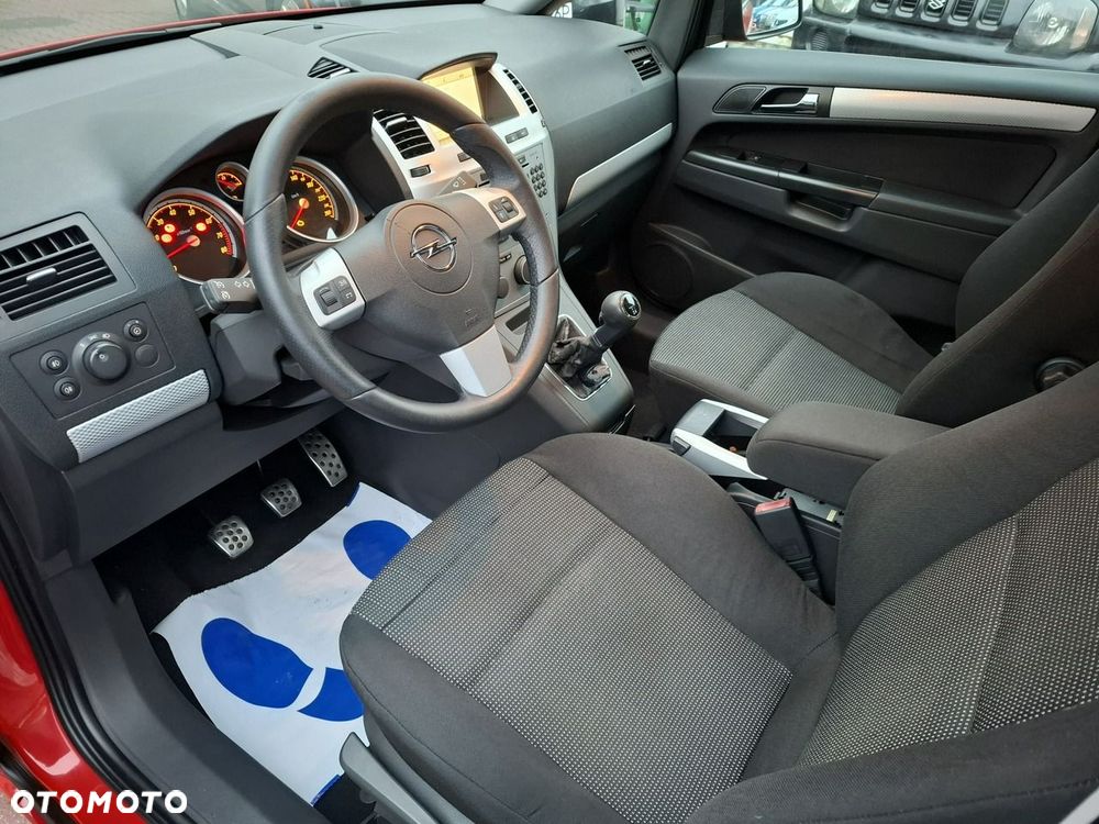 Opel Zafira 1.8 Cosmo - 26