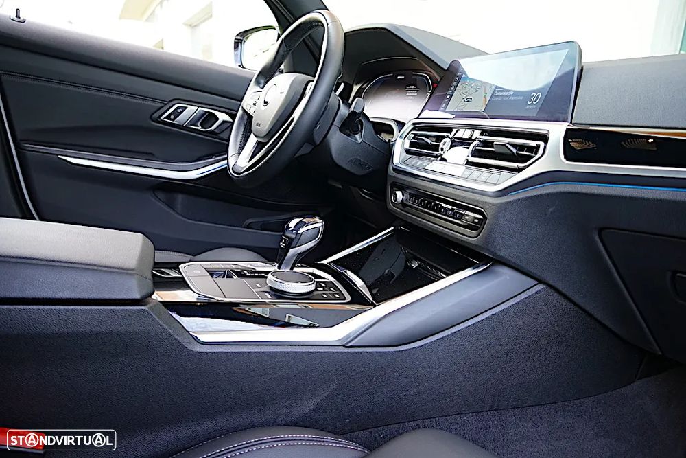 BMW 320 e Line Sport Auto - 27