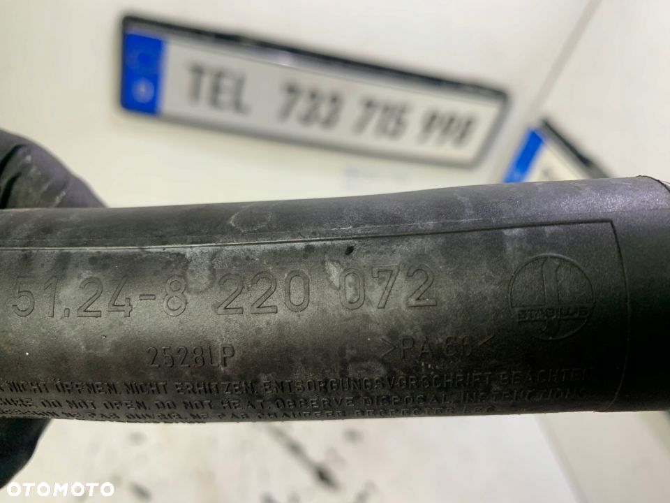 SIŁOWNIK PNEUMATYCZNY KLAPY 8220072 BMW E39 KOMBI - 2