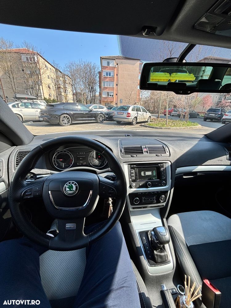 Skoda Octavia 2.0 TDI DPF DSG RS - 6