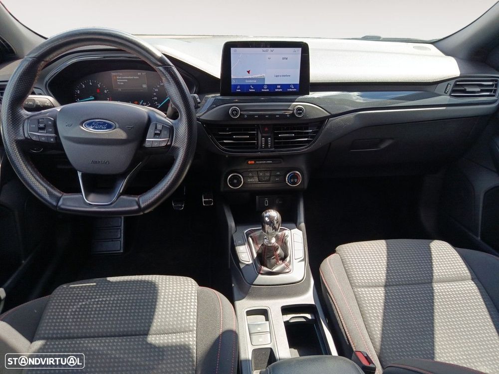 Ford Focus 1.0 EcoBoost ST-Line - 10