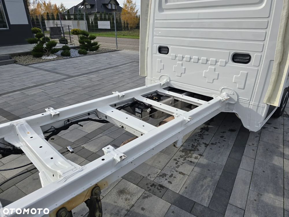 Volkswagen Crafter - 19